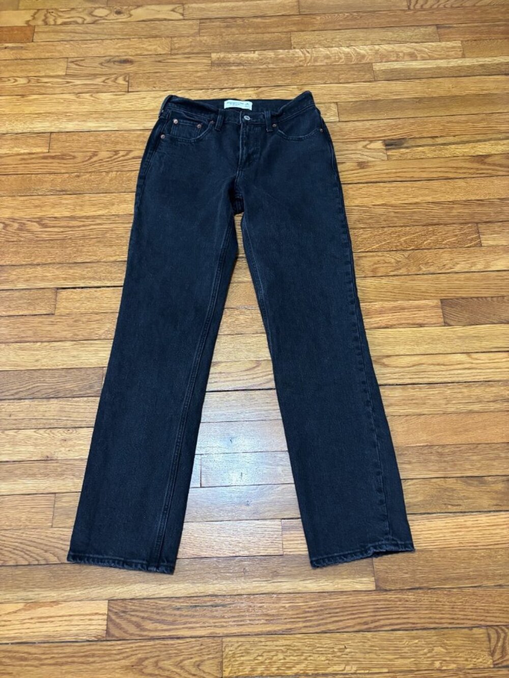 Women’s Black Straight-Leg Jeans